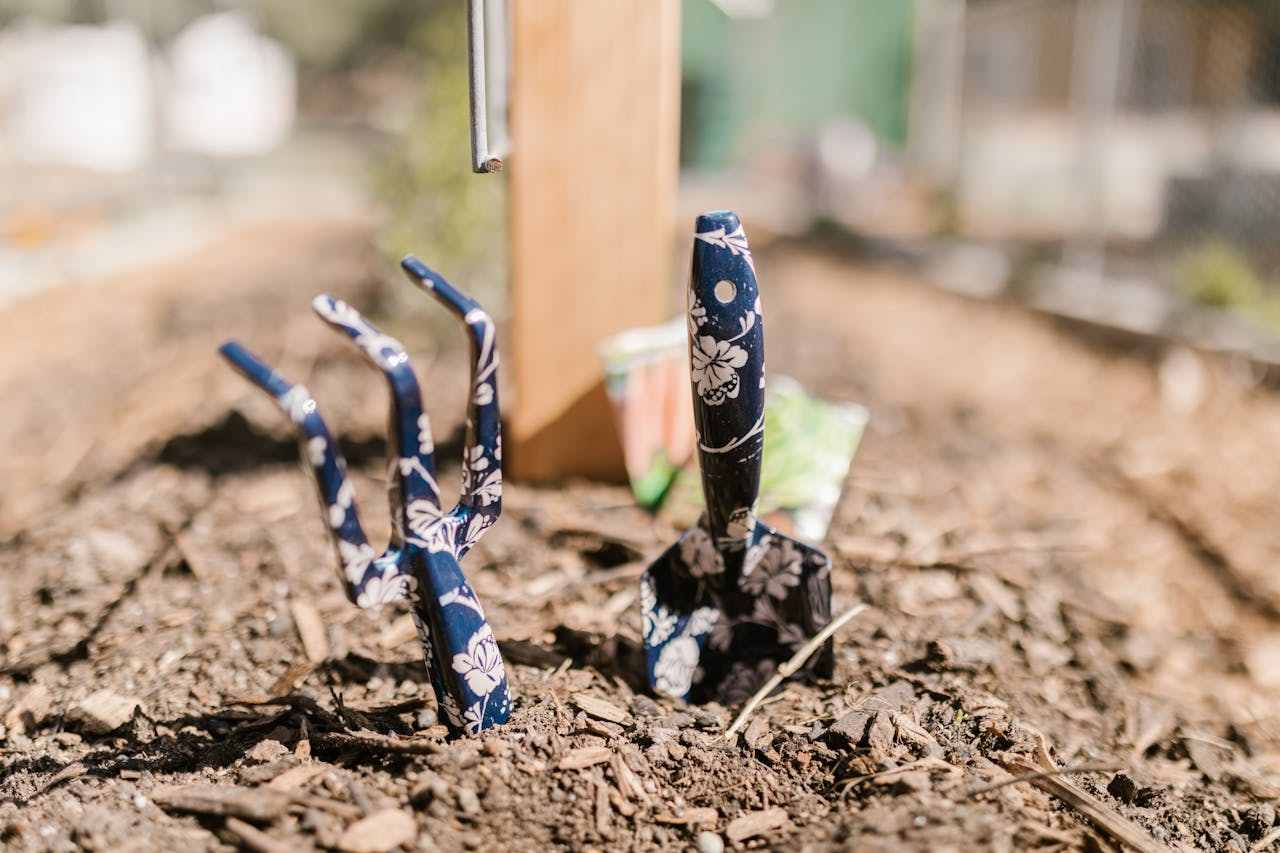 Поправяне на изтощена почва - UniGarden-BG.com